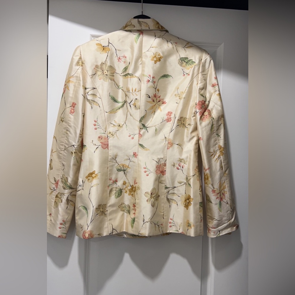 Bergamo Pure Silk Blazer – Floral – Size 4 - Picture 2 of 4